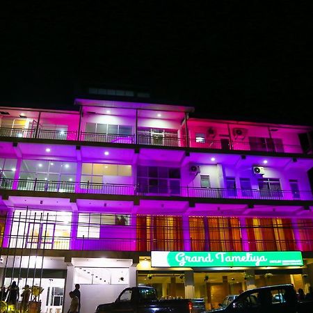 Grand Tameliya Hotel Gampaha Exterior foto