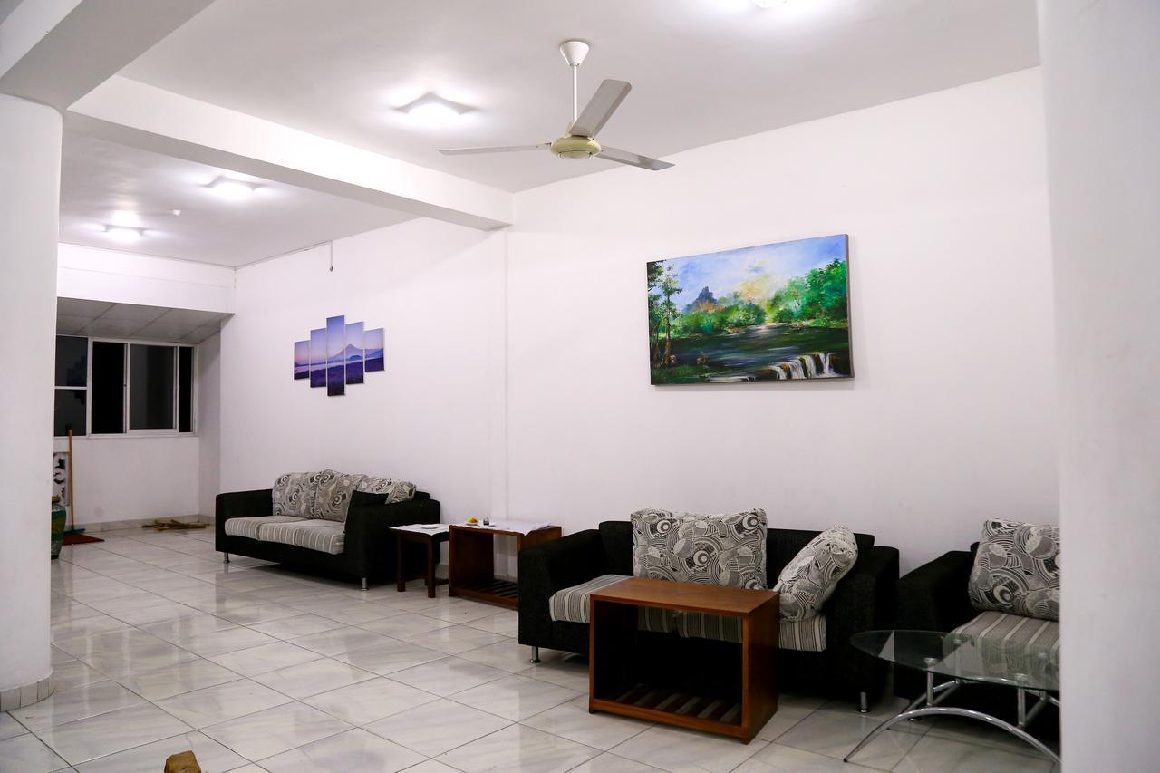 Grand Tameliya Hotel Gampaha Exterior foto